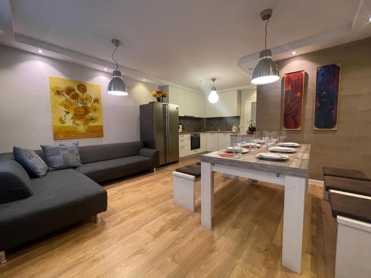 Luxury Apartments In Top City Center Varna 2 Zewnętrze zdjęcie